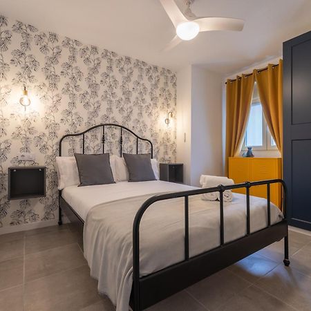 Apartamentos Turisticos Lulu เมรีดา ภายนอก รูปภาพ